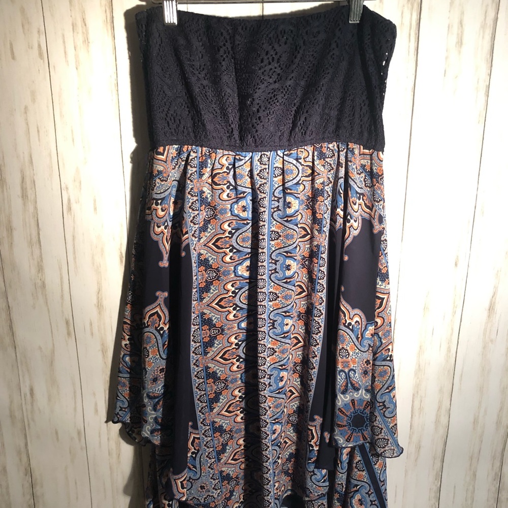 Handkerchief hem strapless dress. Size M